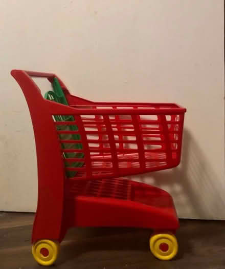 Photo of free Imagination play shopping trolley (Latchford WA4) #1
