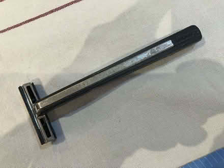 Photo of free Clear out of random razors (Goffs Oak EN7) #3