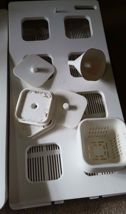 Photo of free Hydroponic growing kit (Belper DE56) #2