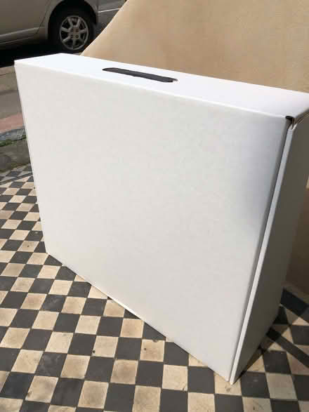 Photo of free iMac Box (Fiveways BN1) #2