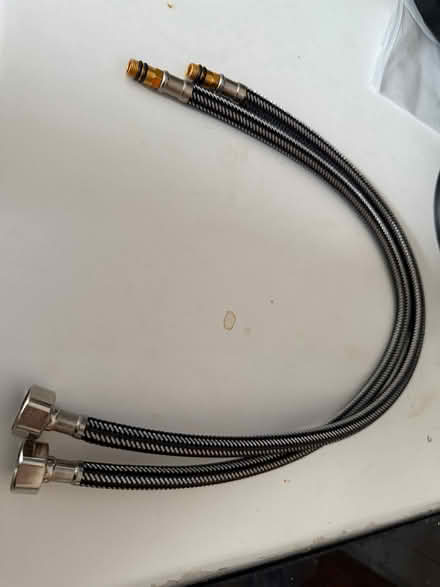 Photo of free 2x 60cm M10 to 3/8” kitchen tap hose (Round Hill BN2) #1