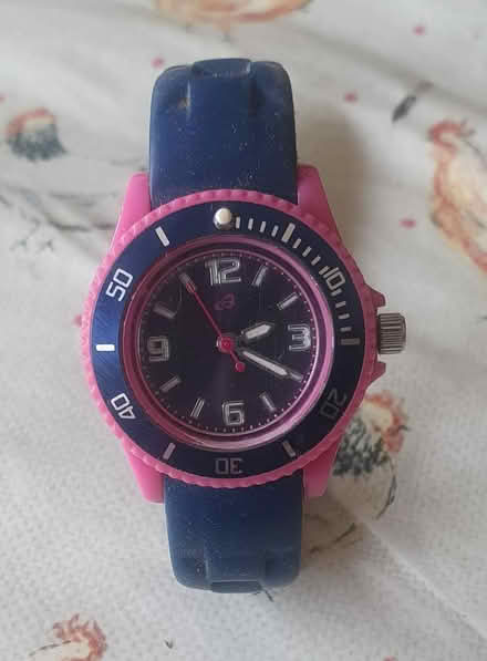 Photo of free Girls Watch (Croydon, Shirley) #1