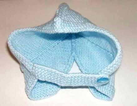 Photo of free Hand-knitted Baby Hat (Bexhill TN39) #2
