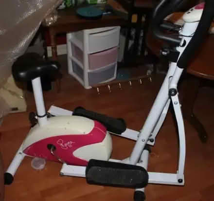 Photo of free cross trainer large sit down type (Moor Allerton LS17) #1