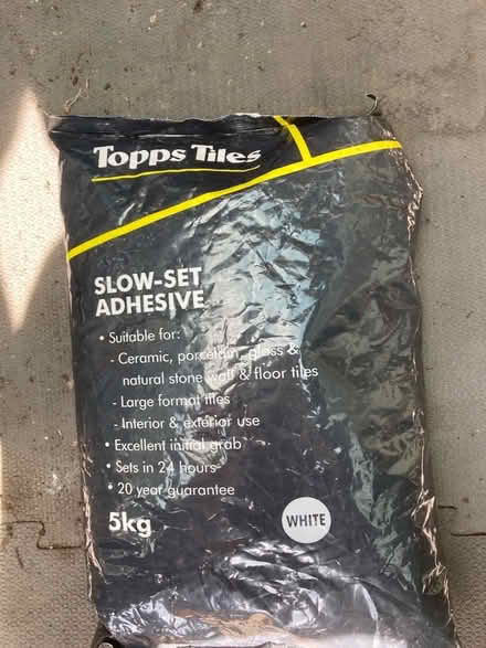 Photo of free White tile adhesive and grout (Wellington TF1) #1