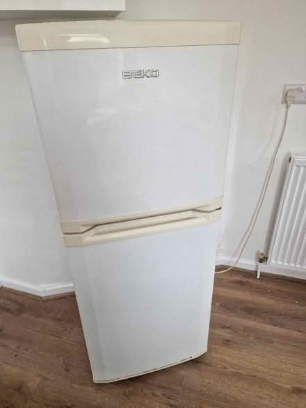 Photo of free BEKO fridge freezer working (Droylsden M43) #3