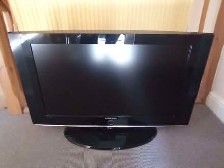 Photo of free Samsung 32inch LCD TV (West Malvern CP WR14) #1