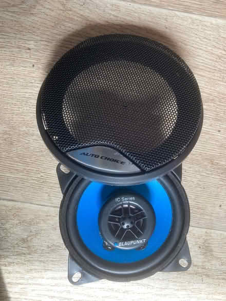 Photo of free 2 Car Speakers (High Bentham LA2) #1