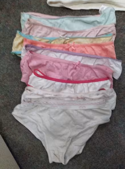Photo of free Girls' underwear age 8 to 10 (Kennington OX1) #2