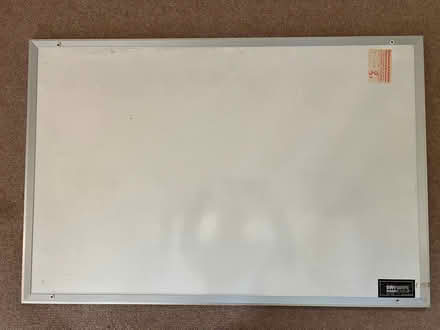 Photo of free Drywipe Whiteboard 90 x 60 cm (Titness Park SL5) #3