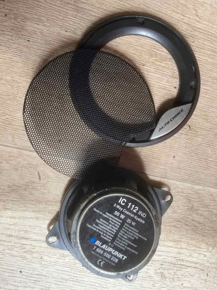 Photo of free 2 Car Speakers (High Bentham LA2) #4