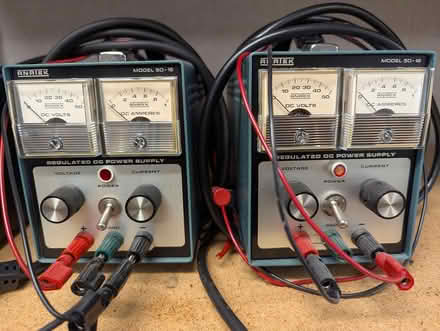 Photo of free single-output DC power supplies (Near Slack and Merivale) #3