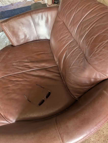 Photo of free Large circular revolving lounge chair with matching footstoo (Ashby de la Zouch LE65) #1