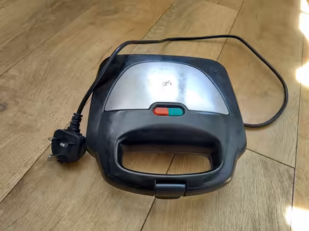Photo of free Toastie Maker (Leckhampton GL53) #2