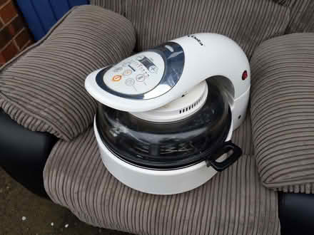 Photo of free Small Halogen Oven (Whitehill HR4) #1