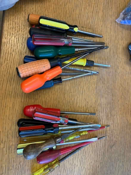 Photo of free A selection of screwdrivers (Walton Manor OX2) #1