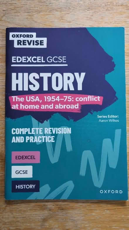 Photo of free GCSE History - revision practice books (Dean Court OX2) #4
