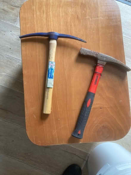 Photo of free Stone Hammer and Mortar Pick (High Bentham LA2) #1