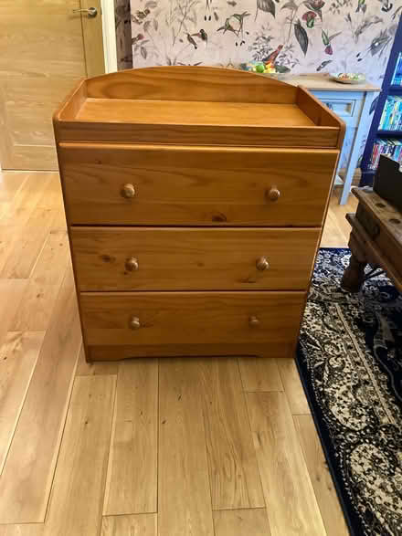 Photo of free Changing Table / Set of Drawers w: 80cm x d: 50cm x h:91cm (Sevenoaks TN13) #1