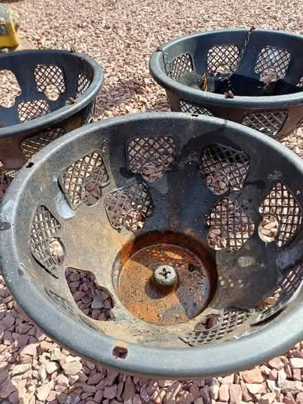 Photo of free Hanging baskets. (Brookside TF3) #2