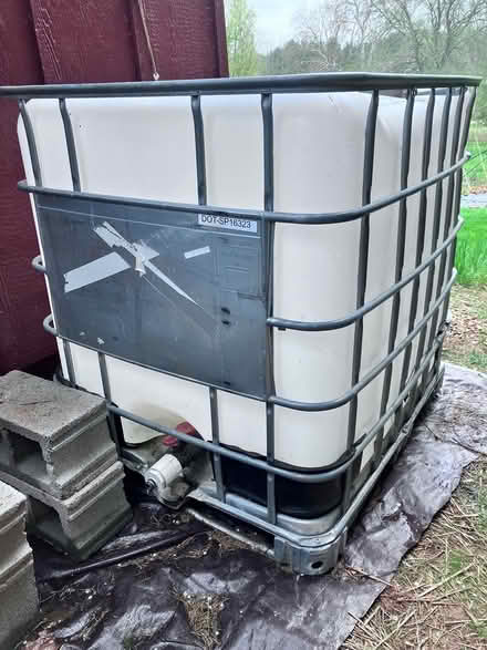 Photo of free 276 gallon tote (Hopewell) #2