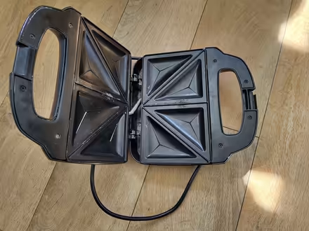 Photo of free Toastie Maker (Leckhampton GL53) #1