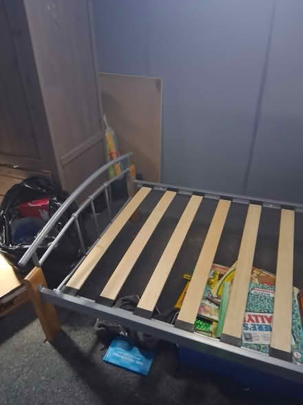 Photo of free 2 x single beds (Southend on sea SS1) #2