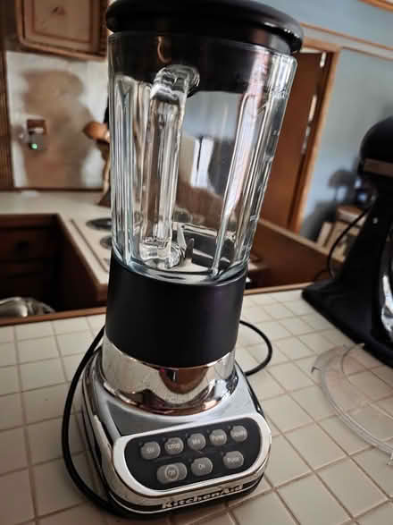 Photo of free KitchenAid blender (I 20& I 285 Decatur) #2