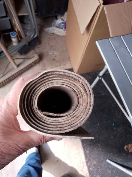 Photo of free lino (Waltham Abbey EN8) #1