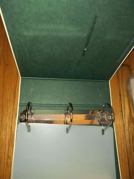Photo of free 4" wide Heavy Duty 3-ring binder (Hilton Village area in NN) #2