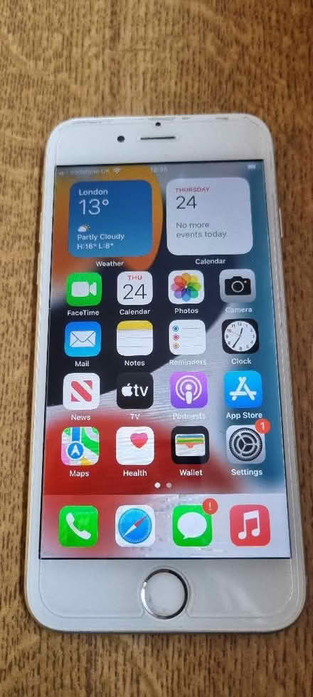 Photo of free iPhone 6 (Prenton CH43) #2