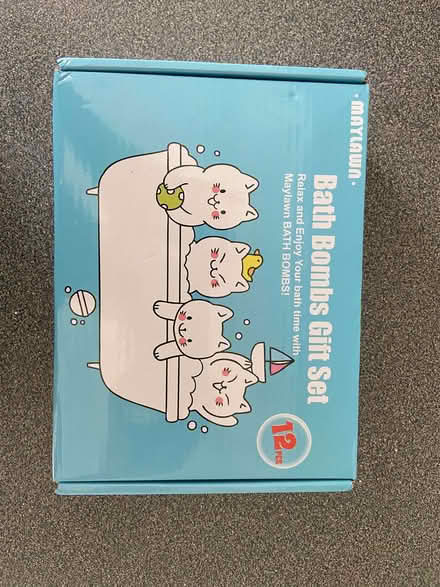 Photo of free Bath bombs- pending collection (Histon CB24) #4