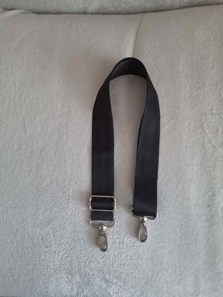 Photo of free Strap with clips (Butetown CF10) #1