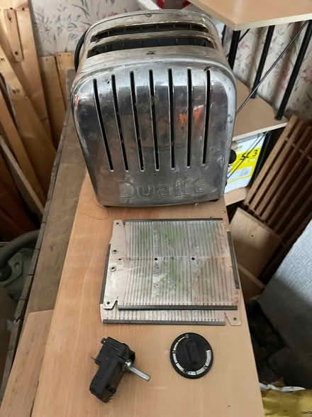 Photo of free Dualit toaster for repair (Finsbury Park N4) #4