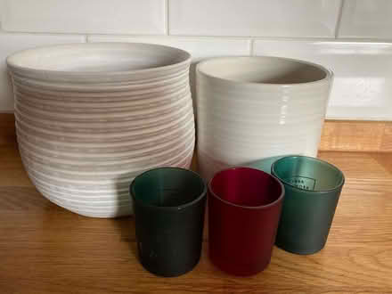 Photo of free 2 White indoor plant pots,very good condition+ 3 small glass (Calthwaite CA11) #1