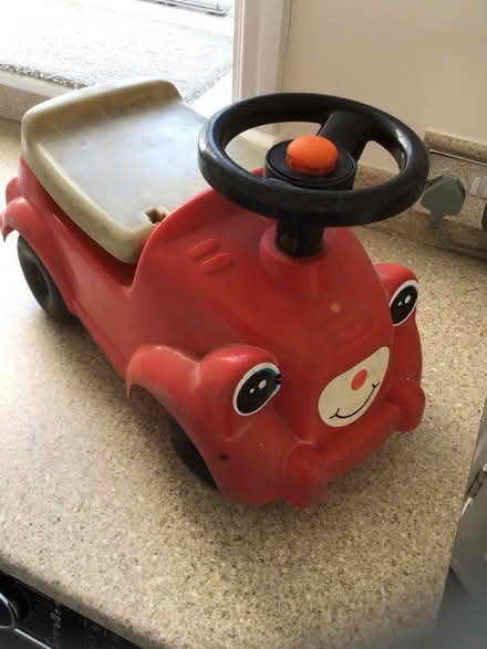 Photo of free 'Smiley' car seeks loving retirement home (Alderley Edge SK9) #1