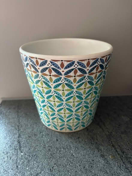 Photo of free Plant pot (Leighton Buzzard LU7) #1