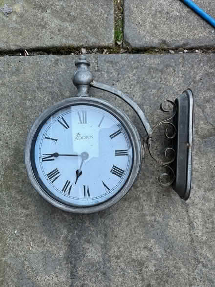 Photo of free Outside Clock (Ellesmere Port) #1