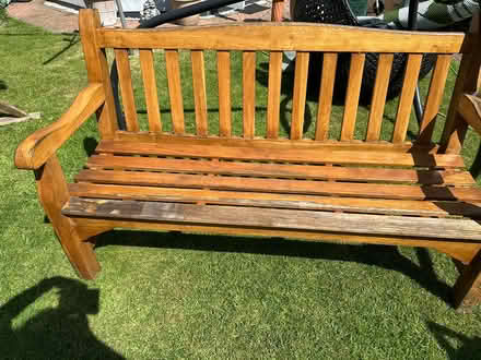 Photo of free Cotswold oak bench (Canvey ss8) #1