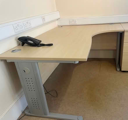 Photo of free Desk (TN39 3lt) #1