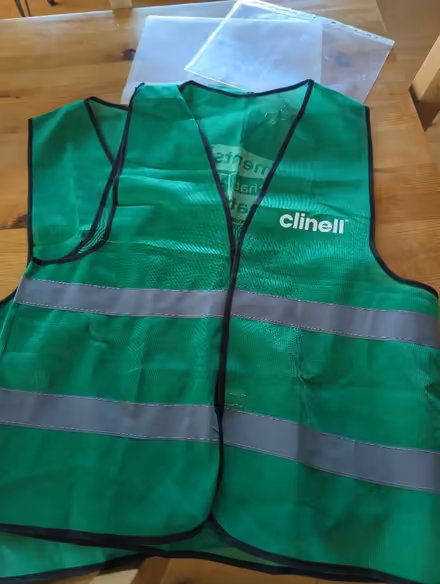 Photo of free 2 high viz vests (Craiglockhart EH14) #1