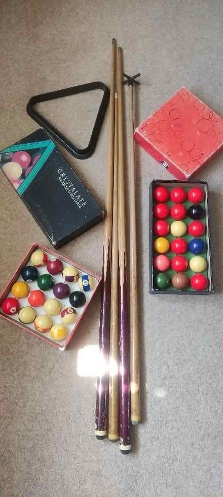 Photo of free Pool and snooker balls and cue (Colehill BH21) #1