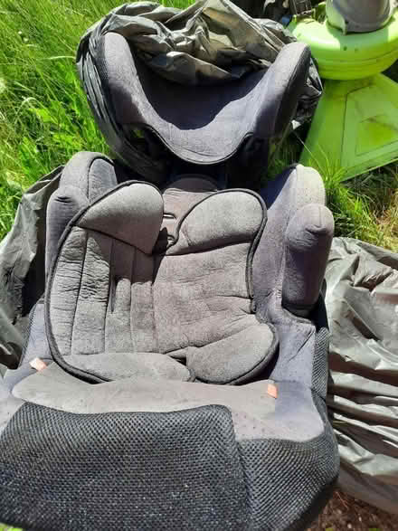 Photo of free Car seats (St5 9ah) #1
