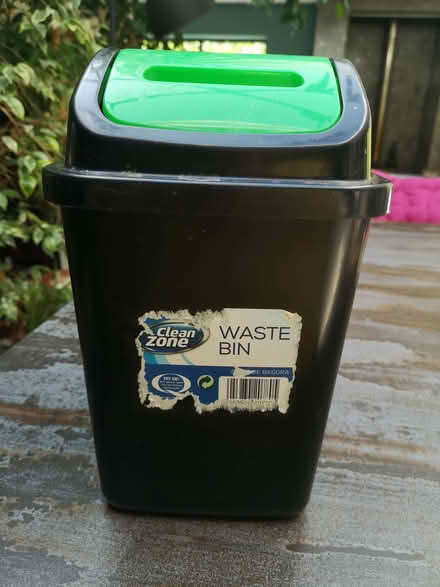 Photo of free Small swing top bin 30cms tall (Barbourne WR1) #1