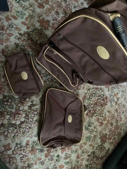 Photo of free 3 piece brand new luggage set (Upton Park E6) #1