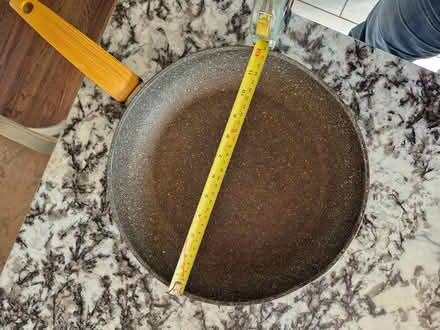 Photo of free Big and deep pan (Severna Park) #1