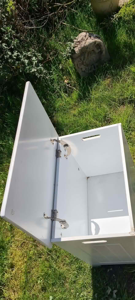 Photo of free Laundry hamper (Binfield Heath RG9) #1