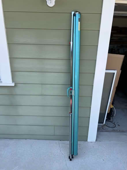 Photo of free Da-lite Projection Screen (Montrose) #2