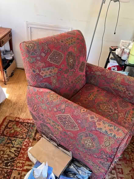 Photo of free Comfy chair (Falls Church) #3