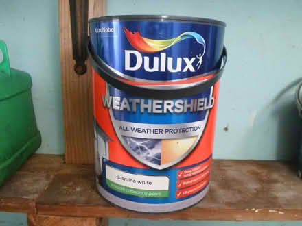 Photo of free 5 Litres Dulux Weathershield Masonry Paint. Jasmine White (Moreton CH46) #1